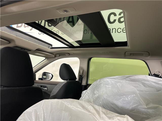 2023 Nissan Rogue SV Moonroof (Stk: 43707J) in Belleville - Image 8 of 31