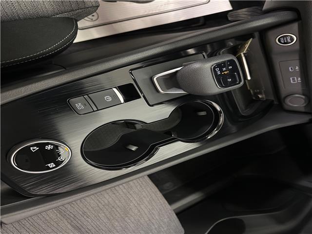 2023 Nissan Rogue SV Moonroof (Stk: 43707J) in Belleville - Image 17 of 31