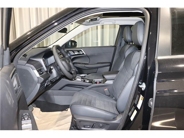 2025 Mitsubishi Outlander PHEV LE (Stk: P25979) in Edmonton - Image 10 of 26