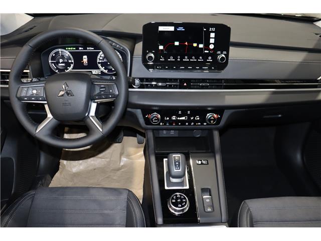 2025 Mitsubishi Outlander PHEV LE (Stk: P25979) in Edmonton - Image 12 of 26
