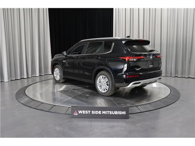 2025 Mitsubishi Outlander PHEV LE (Stk: P25979) in Edmonton - Image 4 of 26