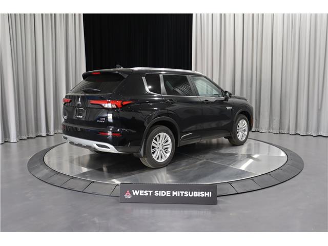2025 Mitsubishi Outlander PHEV LE (Stk: P25979) in Edmonton - Image 5 of 26