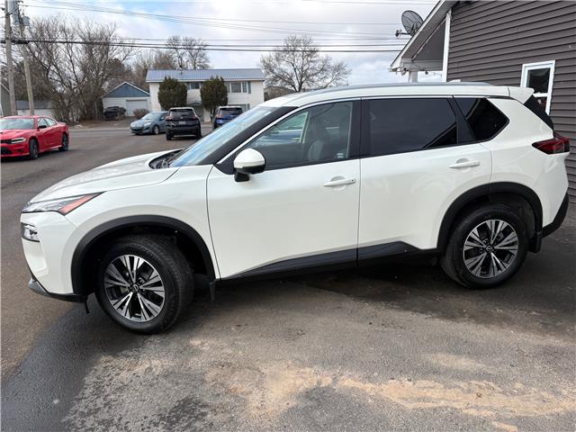 2023 Nissan Rogue SV Moonroof in Sussex - Image 2 of 14