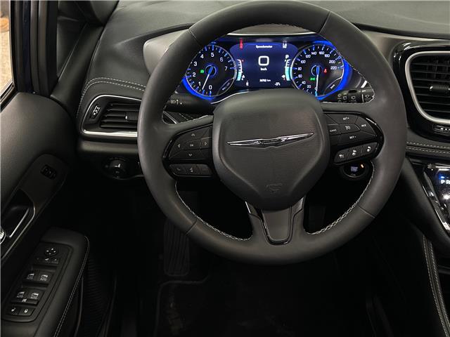 2024 Chrysler Pacifica Limited (Stk: 43737J) in Belleville - Image 12 of 36 2024 Chrysler Pacifica Limited (Stk: 43737J) in Belleville - Image 12 of 36