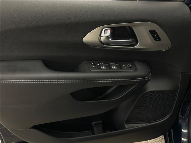 2024 Chrysler Pacifica Limited (Stk: 43737J) in Belleville - Image 15 of 36 2024 Chrysler Pacifica Limited (Stk: 43737J) in Belleville - Image 15 of 36