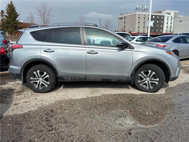 2017 Toyota RAV4 LE (Stk: 165829) in London - Image 4 of 8