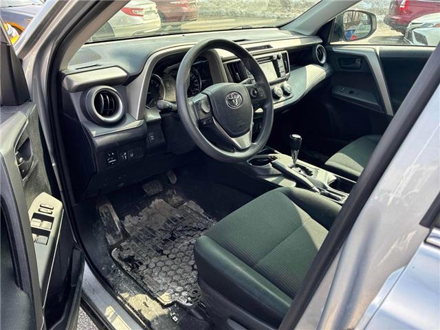 2017 Toyota RAV4 LE (Stk: 165829) in London - Image 5 of 8