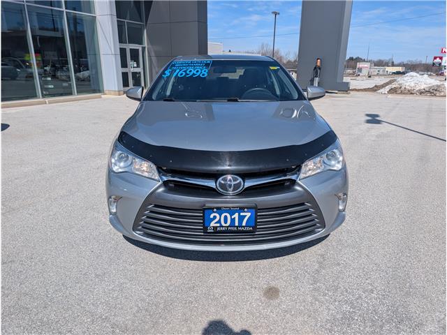 2017 Toyota Camry LE (Stk: 26004B) in Owen Sound - Image 8 of 19