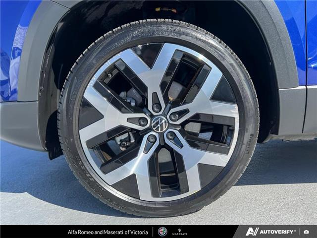 2022 Volkswagen Taos Highline (Stk: 235681) in Victoria - Image 6 of 24