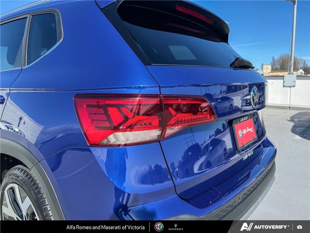 2022 Volkswagen Taos Highline (Stk: 235681) in Victoria - Image 10 of 24