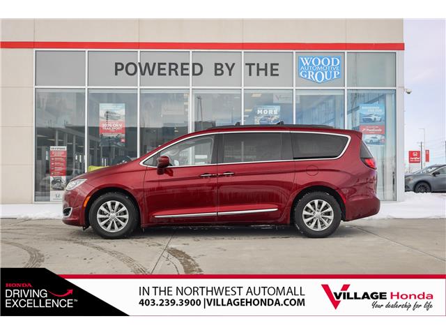 2017 Chrysler Pacifica Touring-L (Stk: B9052A) in Calgary - Image 5 of 32