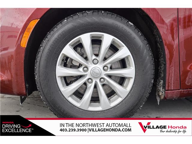 2017 Chrysler Pacifica Touring-L (Stk: B9052A) in Calgary - Image 6 of 32