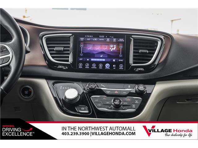 2017 Chrysler Pacifica Touring-L (Stk: B9052A) in Calgary - Image 22 of 32