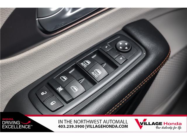 2017 Chrysler Pacifica Touring-L (Stk: B9052A) in Calgary - Image 12 of 32