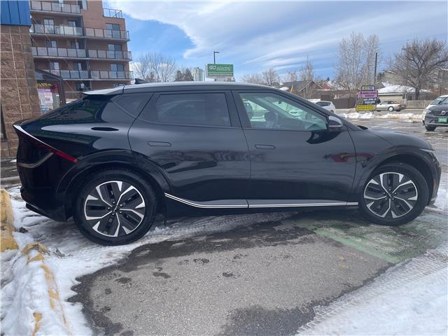 2023 Kia EV6 Long Range (Stk: R-23KIEBLA0201) in Calgary - Image 6 of 18