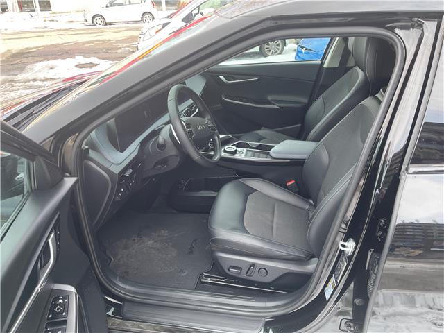 2023 Kia EV6 Long Range (Stk: R-23KIEBLA0201) in Calgary - Image 11 of 18