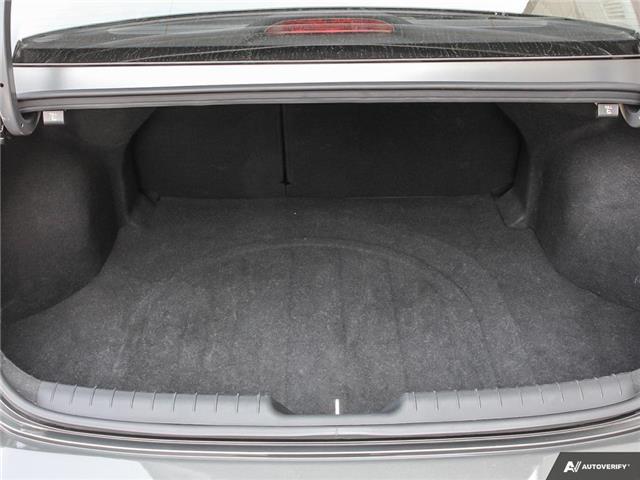 2022 Hyundai Elantra Ultimate w/Two-Tone Interior (Stk: 121294) in London - Image 11 of 19