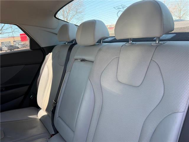 2022 Hyundai Elantra Ultimate w/Two-Tone Interior (Stk: 121294) in London - Image 19 of 19