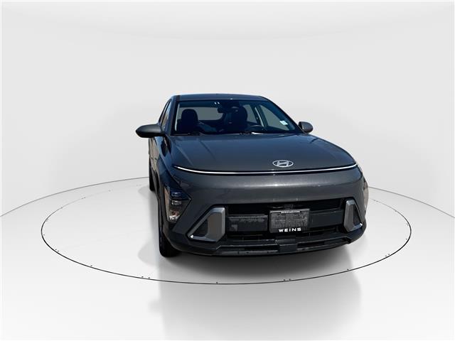 2024 Hyundai Kona 2.0L Essential (Stk: 16104808A) in Markham - Image 2 of 13