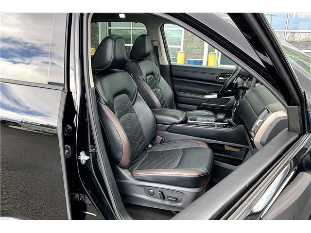 2023 Nissan Pathfinder Platinum (Stk: 47654UA) in Calgary - Image 7 of 36