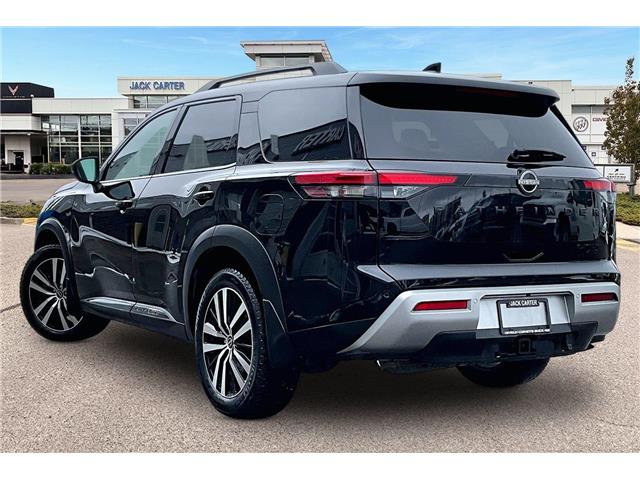 2023 Nissan Pathfinder Platinum (Stk: 47654UA) in Calgary - Image 12 of 36