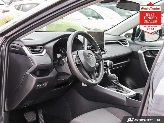 2025 Toyota RAV4 LE (Stk: U3380) in Hamilton - Image 16 of 30