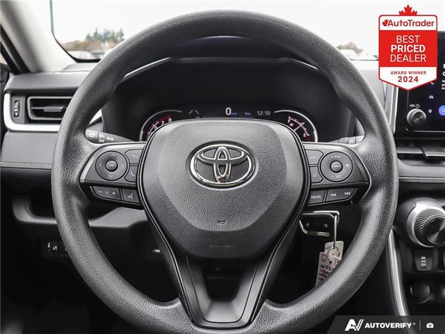 2025 Toyota RAV4 LE (Stk: U3380) in Hamilton - Image 17 of 30