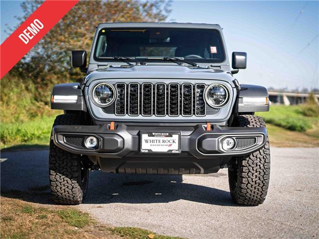 2025 Jeep Wrangler Rubicon (Stk: S653181) in Surrey - Image 2 of 23