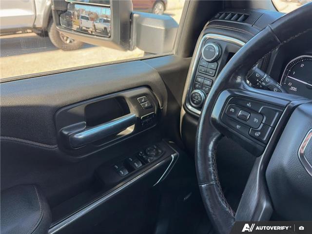 2021 GMC Sierra 2500HD AT4 (Stk: P212962) in Grimsby - Image 17 of 25