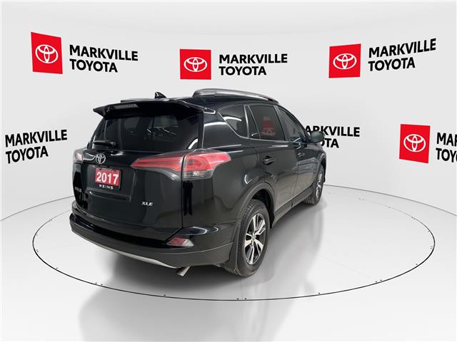 2017 Toyota RAV4 XLE (Stk: 11105734AA) in Markham - Image 10 of 30