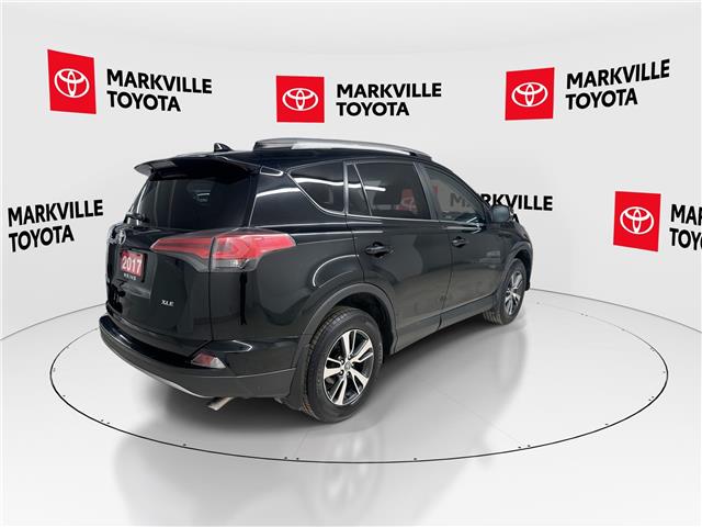 2017 Toyota RAV4 XLE (Stk: 11105734AA) in Markham - Image 11 of 30