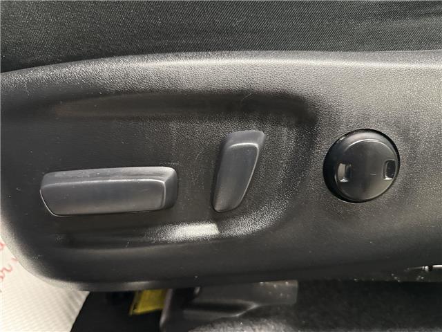 2017 Toyota RAV4 XLE (Stk: 11105734AA) in Markham - Image 17 of 30