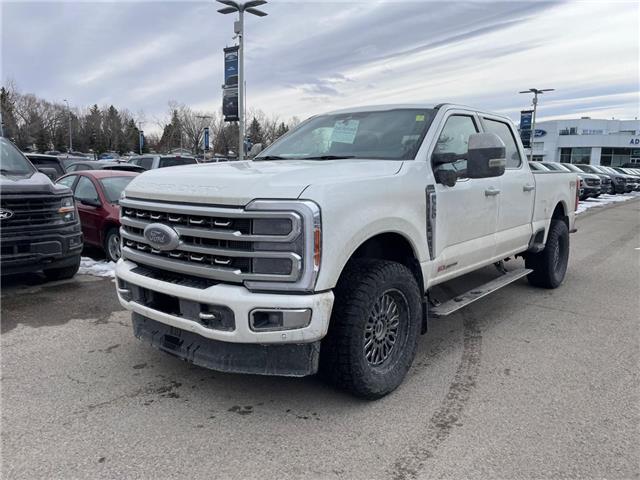 2023 Ford F-350 Platinum (Stk: SA-1470A) in Calgary - Image 2 of 5