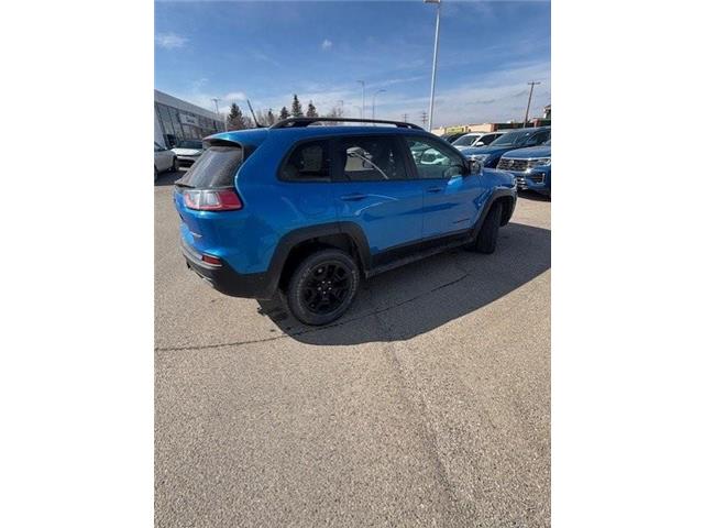 2019 Jeep Cherokee Trailhawk (Stk: KU0418B) in Okotoks - Image 3 of 11