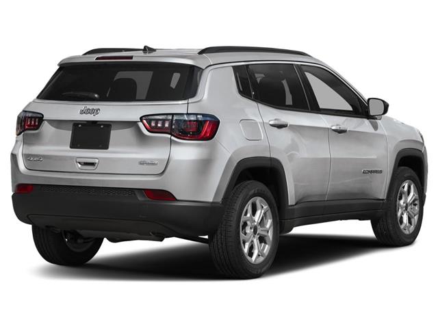 2026 Jeep Compass Sport (Stk: T156217) in Surrey - Image 2 of 12