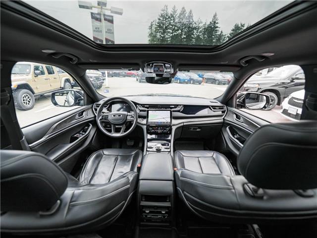 2023 Jeep Grand Cherokee Overland (Stk: T166188A) in Surrey - Image 8 of 22