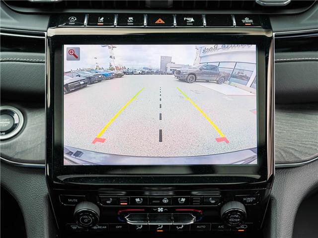 2023 Jeep Grand Cherokee Overland (Stk: T166188A) in Surrey - Image 19 of 22