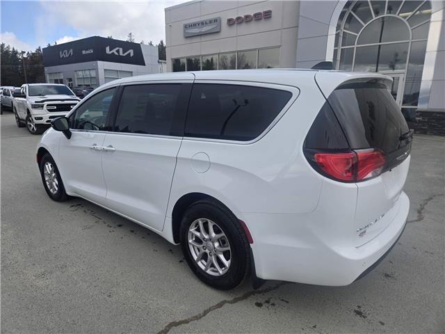 2026 Chrysler Grand Caravan SXT (Stk: T088) in Miramichi - Image 14 of 39