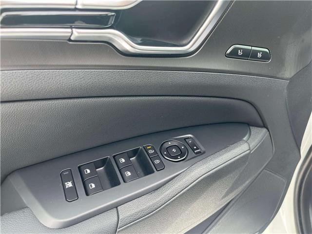 2026 Kia Sportage EX Premium w/Black Interior (Stk: SP26062) in Cold Lake - Image 11 of 25