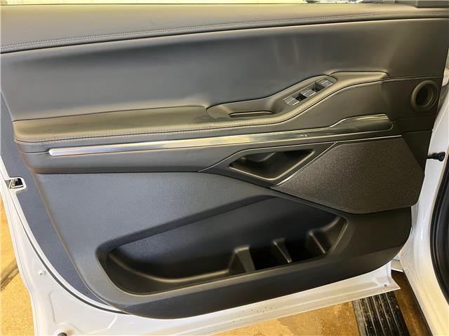 2026 Lincoln Navigator Reserve (Stk: 26NV1) in St.Paul - Image 3 of 10