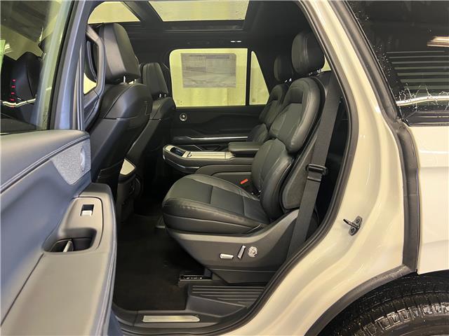 2026 Lincoln Navigator Reserve (Stk: 26NV1) in St.Paul - Image 5 of 10