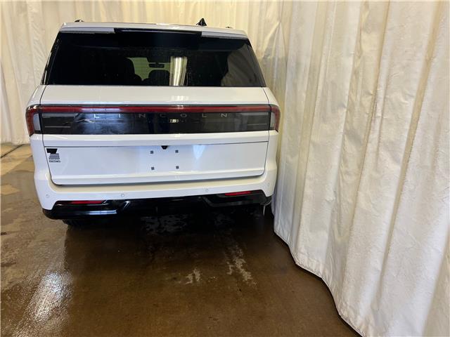 2026 Lincoln Navigator Reserve (Stk: 26NV1) in St.Paul - Image 8 of 10
