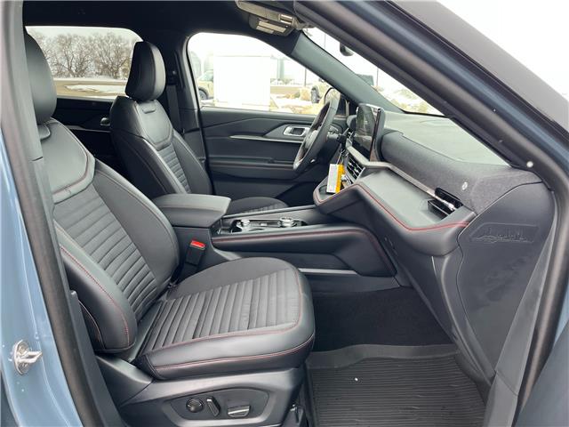 2026 Ford Explorer ST-Line (Stk: T04927) in Hague - Image 12 of 15