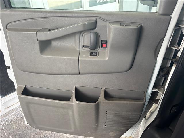 2019 Chevrolet Express 2500 Work Van (Stk: U9123A) in Uxbridge - Image 16 of 26