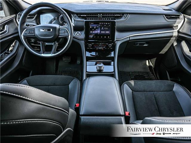 2025 Jeep Grand Cherokee Laredo (Stk: U21586) in Burlington - Image 20 of 32