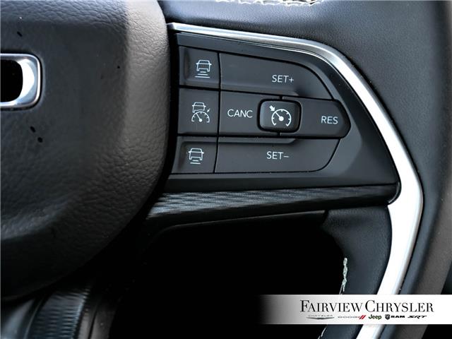 2025 Jeep Grand Cherokee Laredo (Stk: U21586) in Burlington - Image 24 of 32