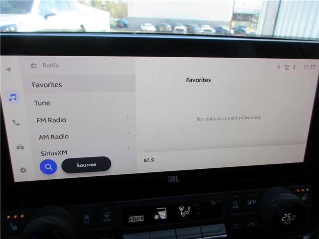 2025 Toyota Grand Highlander Hybrid Limited (Stk: 26049A) in Peterborough - Image 24 of 31