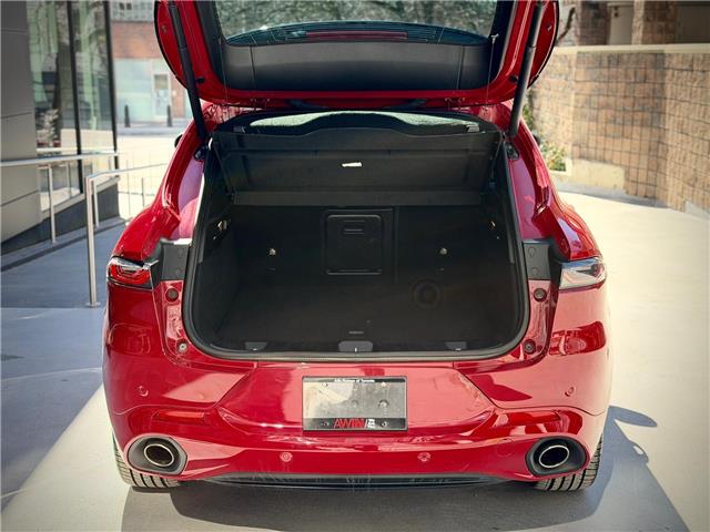 2025 Alfa Romeo Tonale PHEV Tributo (Stk: 467U) in Toronto - Image 9 of 27