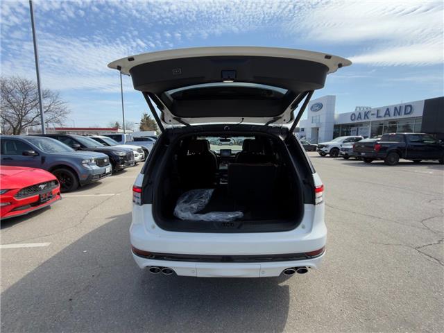 2022 Lincoln Aviator Reserve (Stk: P7375) in Oakville - Image 17 of 43