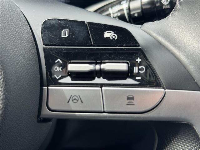 2025 Hyundai Elantra Luxury w/Two-Tone Interior (Stk: 16U101683) in Markham - Image 17 of 30